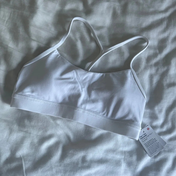 🆕🤍 Lululemon Flow Y Bra Adjustable Bra White - Picture 1 of 11